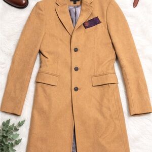 Men's Tan Overcoat